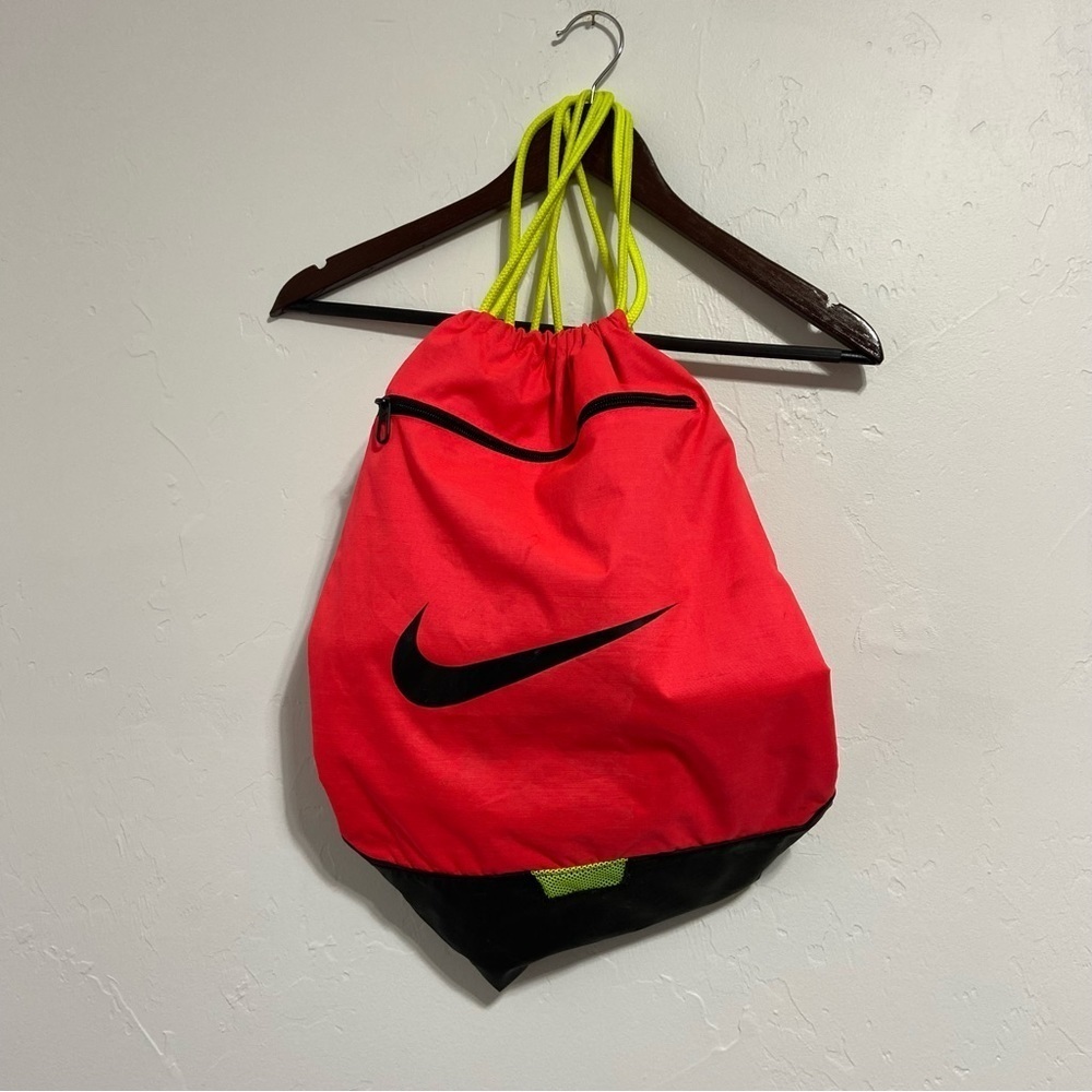 Nike Drawstring Lightweight Bag Active Backpack Gym Bag